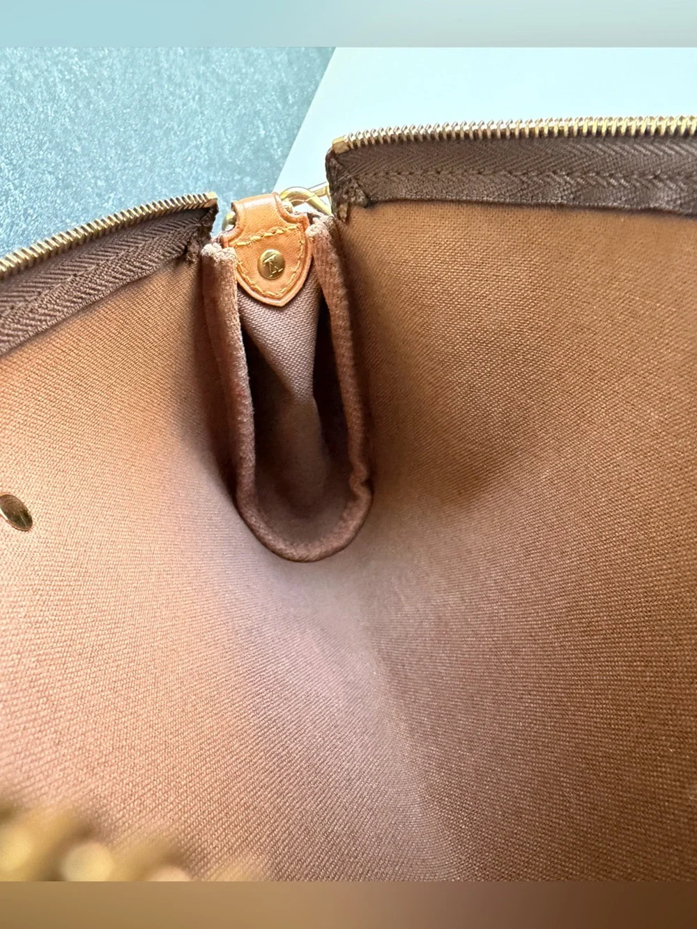 Authentic Louis Vuitton Eva Crossbody Monogram Canvas & Leather Clutch Purse Bag